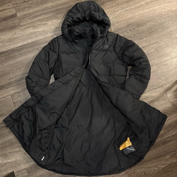 The North Face Women's Long Black Puffer Jacket Size Large - Picture 6 of 8